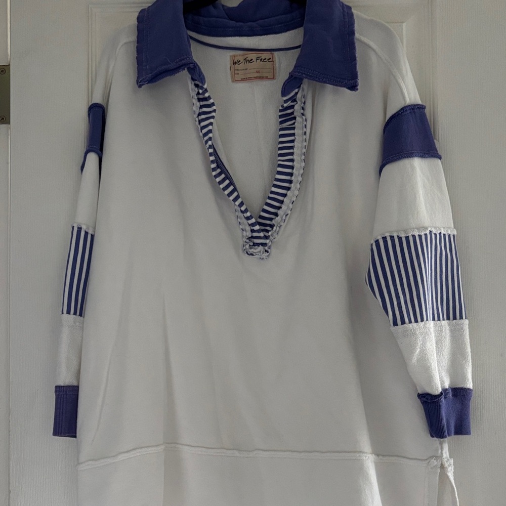 Free people sweatshirt